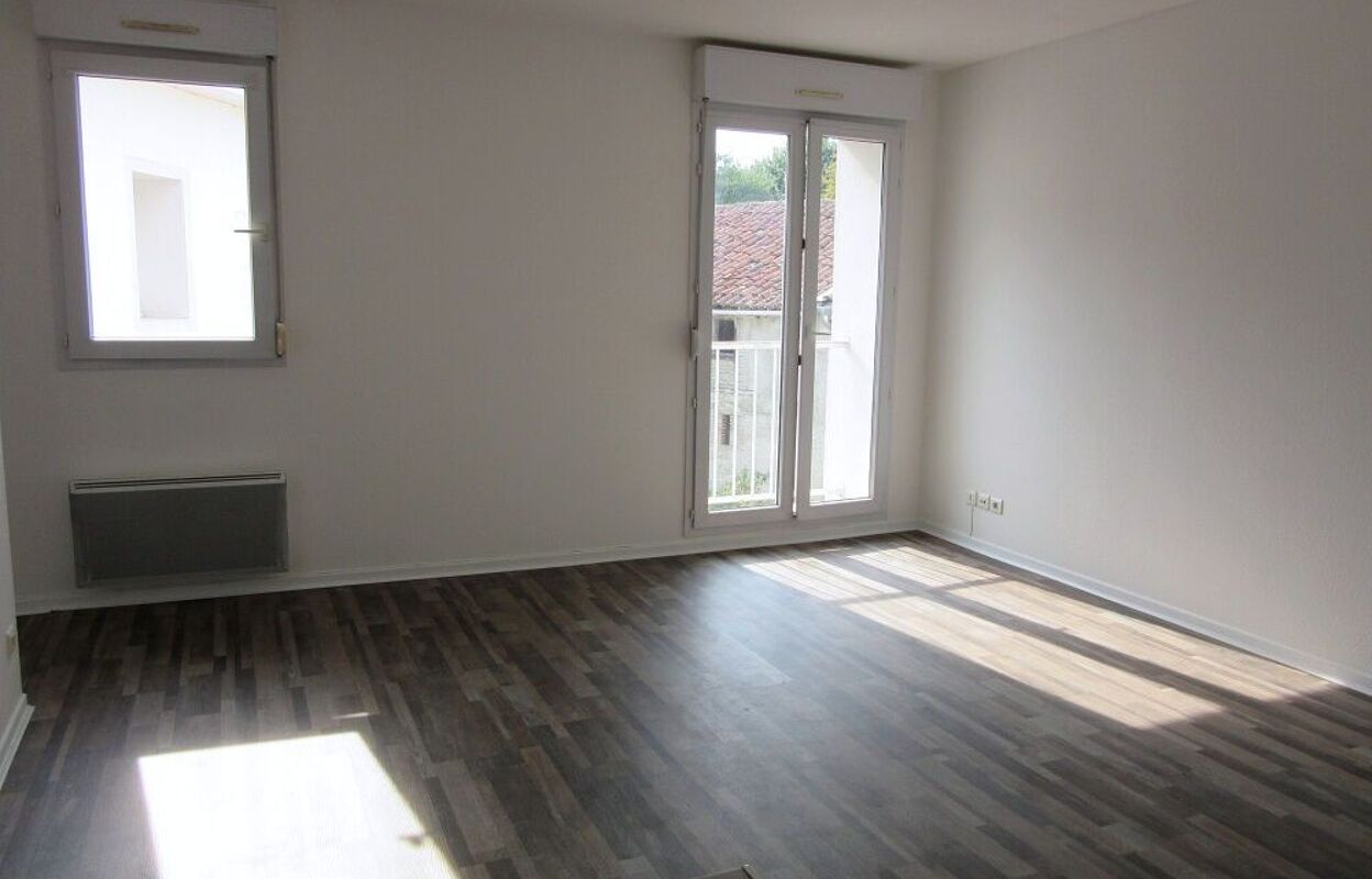 appartement 1 pièces 35 m2 à louer à Vic-en-Bigorre (65500)