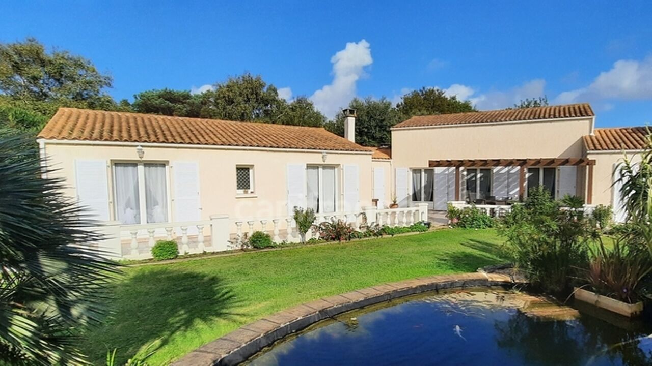 maison 6 pièces 213 m2 à vendre à Saint-Pierre-d'Oléron (17310)