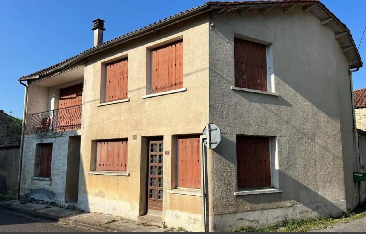 maison 6 pièces 122 m2 à vendre à Tusson (16140)