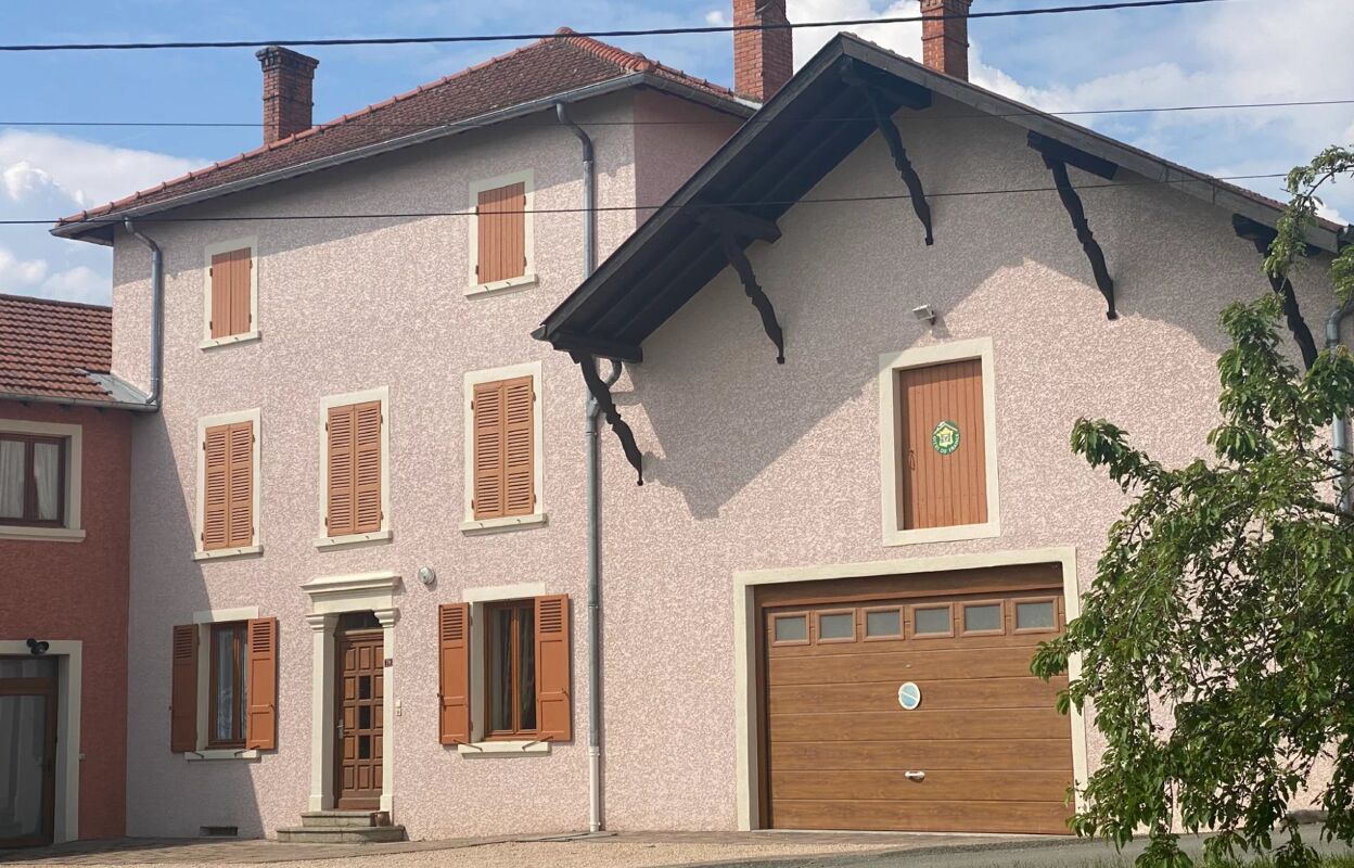 maison 12 pièces 210 m2 à vendre à Saint-Lager (69220)