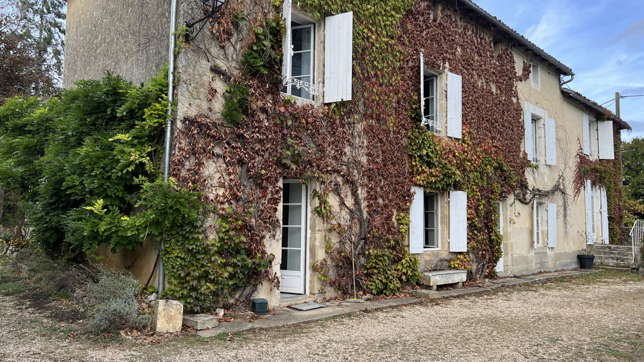 maison 7 pièces 260 m2 à vendre à Roches-Prémarie-Andillé (86340)