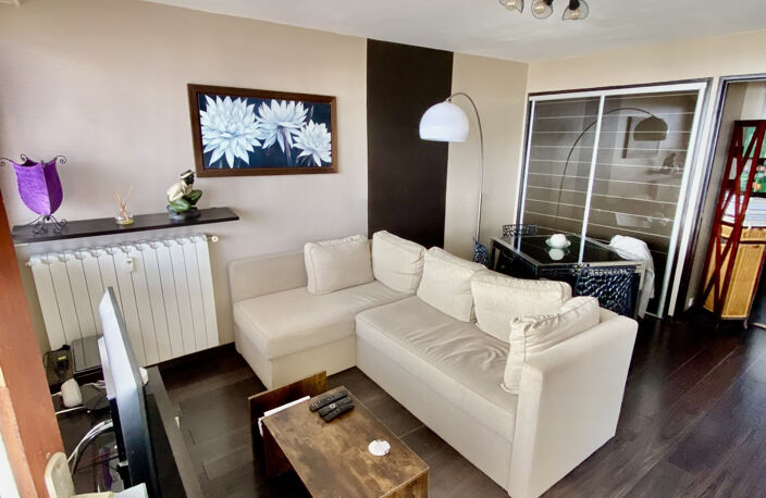 CANNES BAS PETIT JUAS T2 DE 43 M2 TERRASSE VUE MER PARKING — photo 3