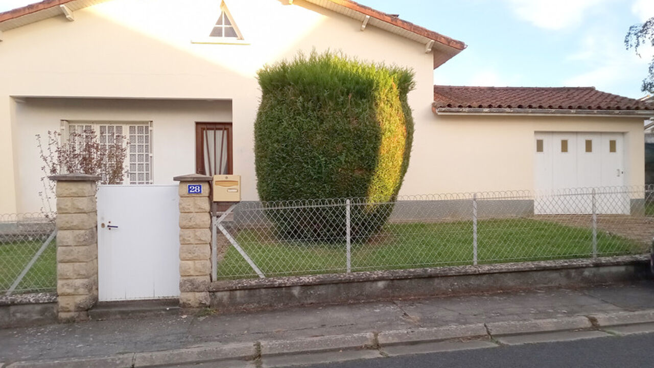 maison 5 pièces 89 m2 à vendre à Ruffec (16700)