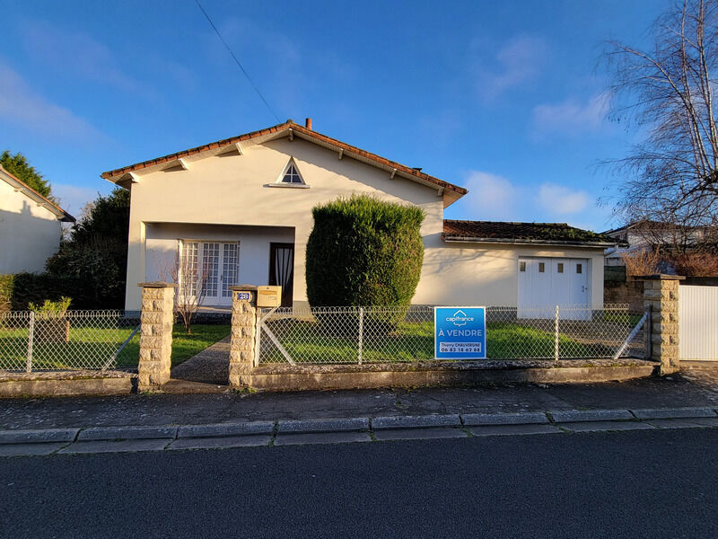 Villa / Maison 5 pièces  à vendre Ruffec 16700