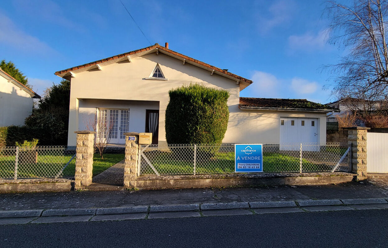 maison 5 pièces 89 m2 à vendre à Ruffec (16700)