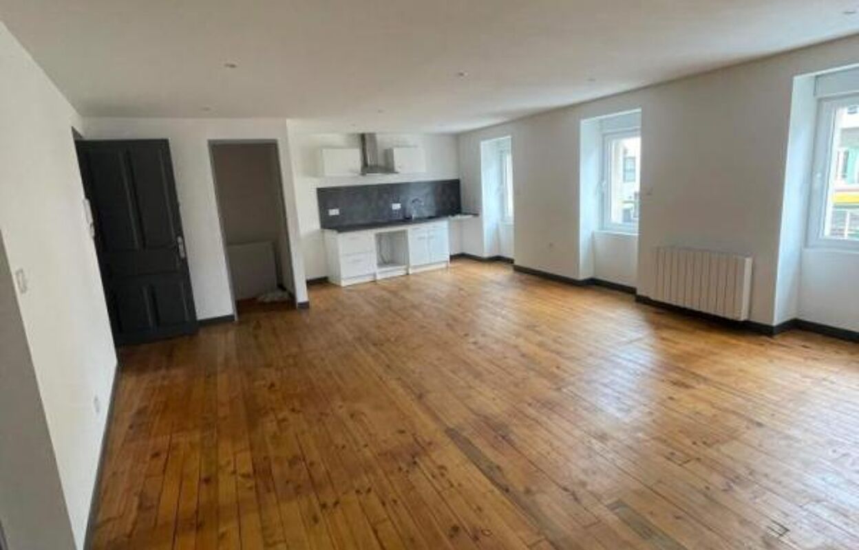 appartement 3 pièces 75 m2 à louer à Vorey (43800)