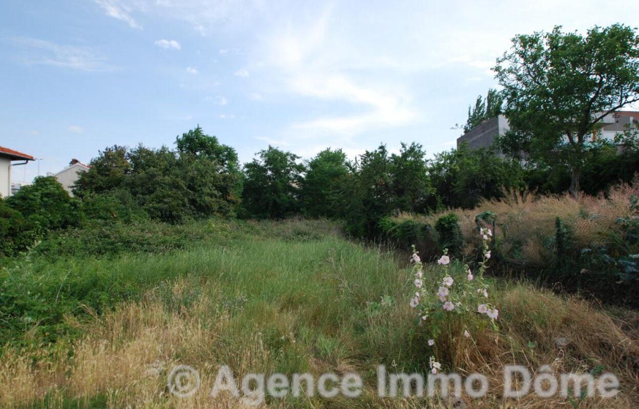 terrain  pièces 926 m2 à vendre à Clermont-Ferrand (63000)