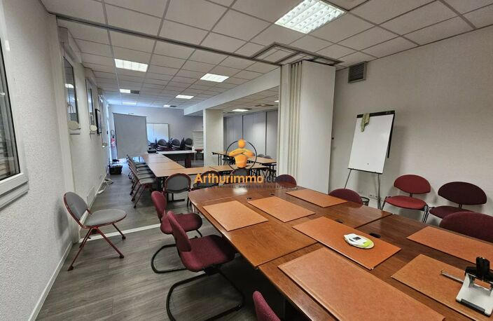À VENDRE : Espace coworking pret à l'emploi en excelent état, idéalement situé au cœur de Tarbes avec parking — photo 2