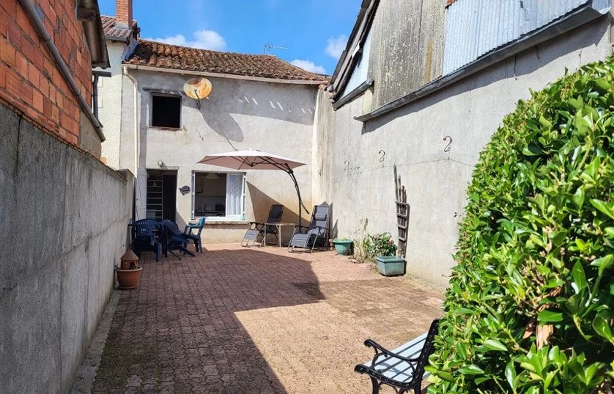 maison 7 pièces 133 m2 à vendre à Adriers (86430)