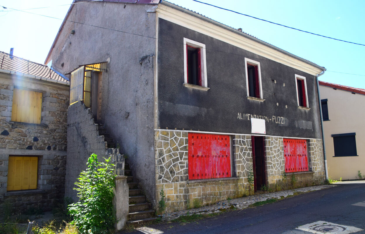 maison 10 pièces 200 m2 à vendre à Lanarce (07660)