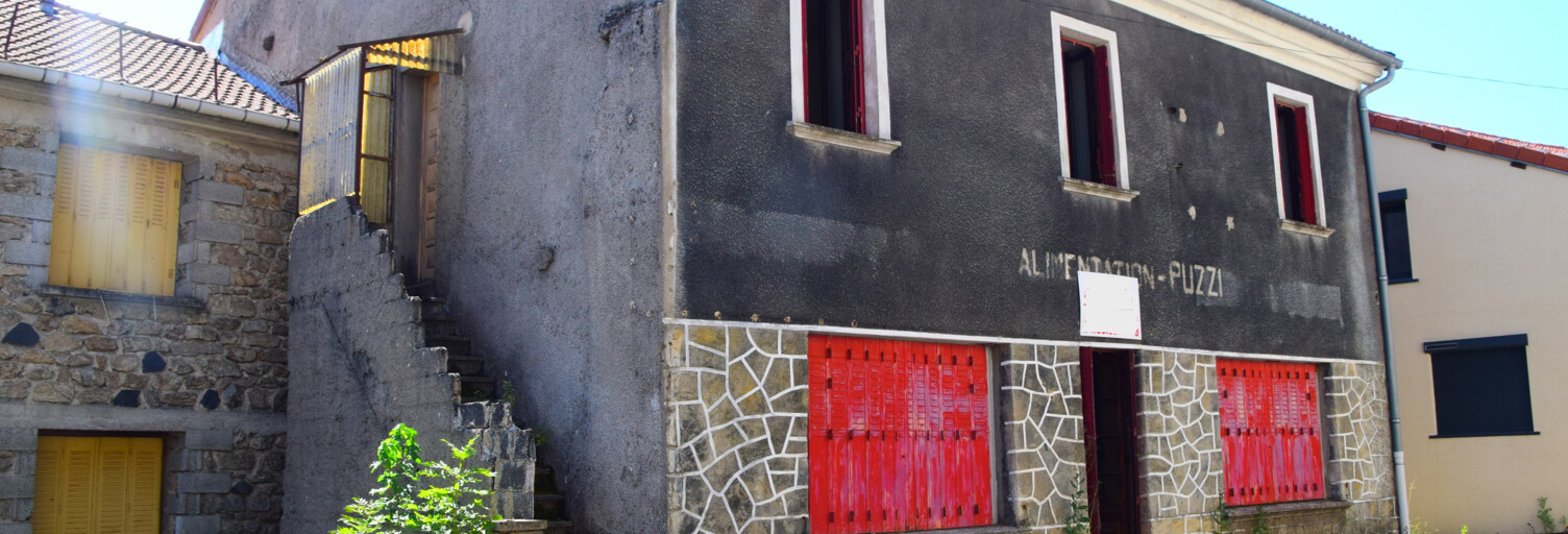 Maison 10 Pièces 200 m² à vendre à Lanarce (07660)