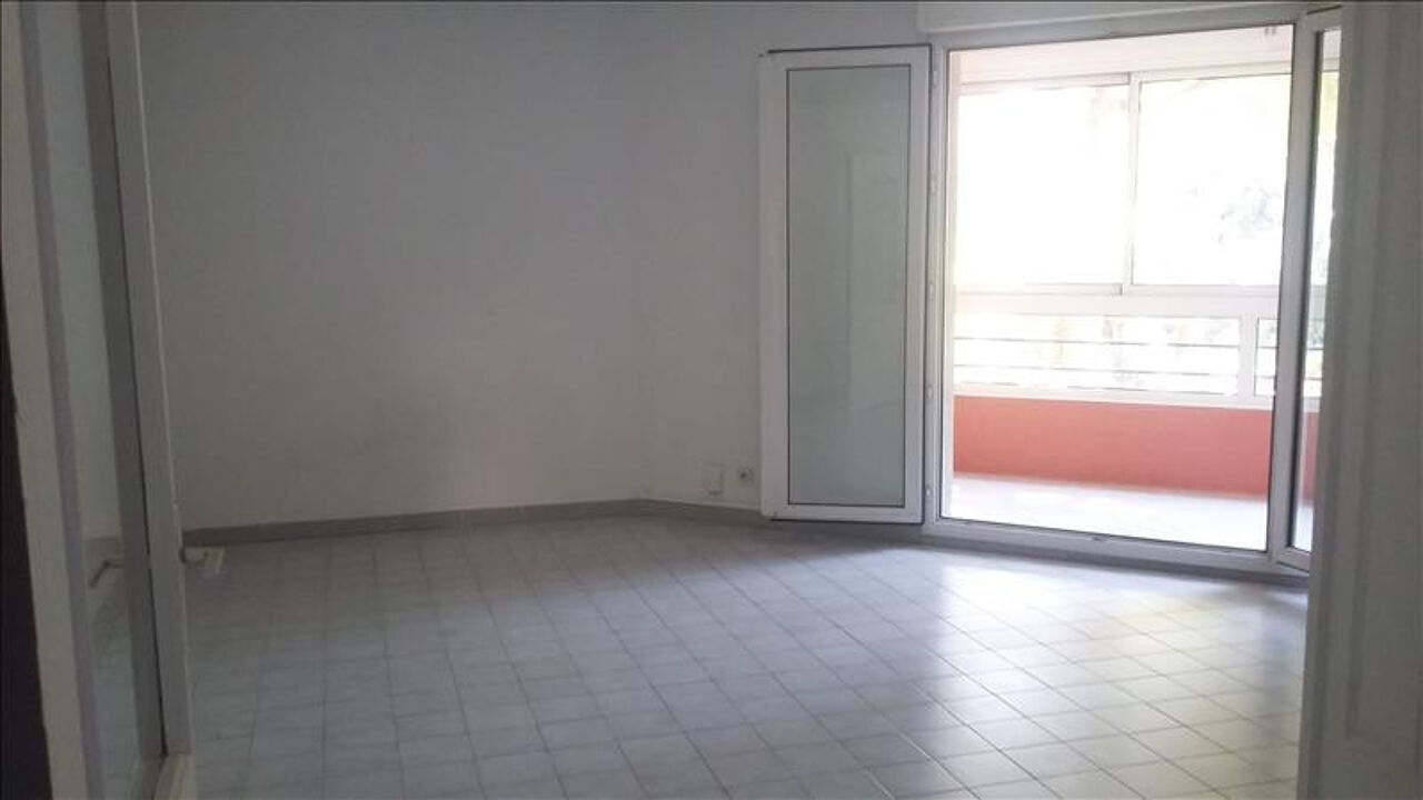 appartement 3 pièces 79 m2 à louer à Marseille 8 (13008)