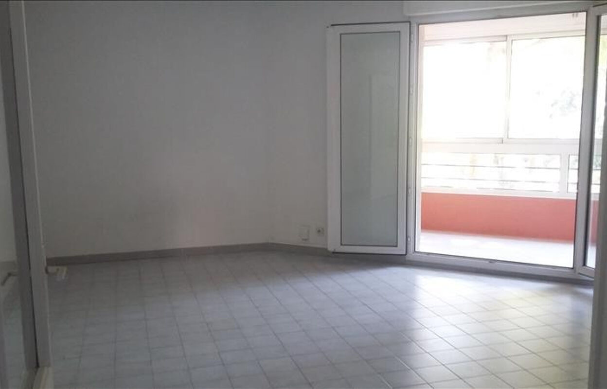 appartement 3 pièces 79 m2 à louer à Marseille 8 (13008)