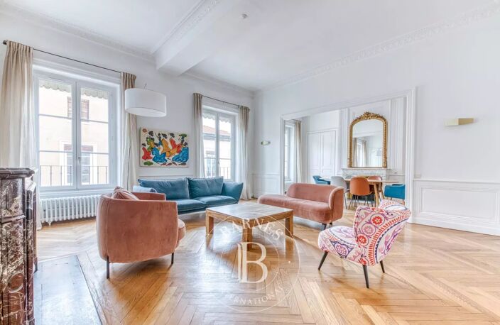 Lyon 2 - Ainay - Appartement familiale d'exception meublé de 178,41 m² -  3 Chambres — photo 3