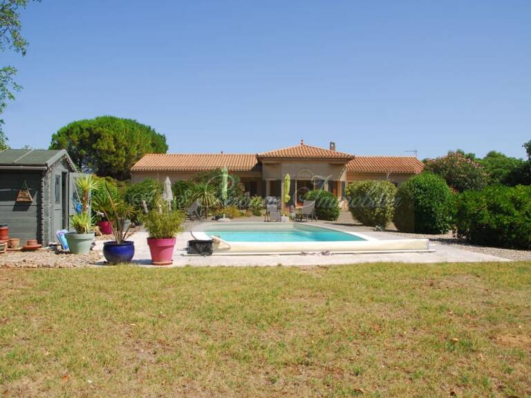 Villa — photo 1