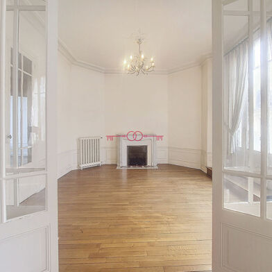 Appartement 6 pièces 148 m²