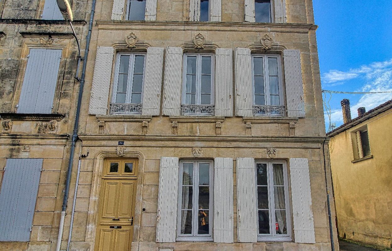 maison 8 pièces 192 m2 à vendre à Saint-Jean-d'Angély (17400)