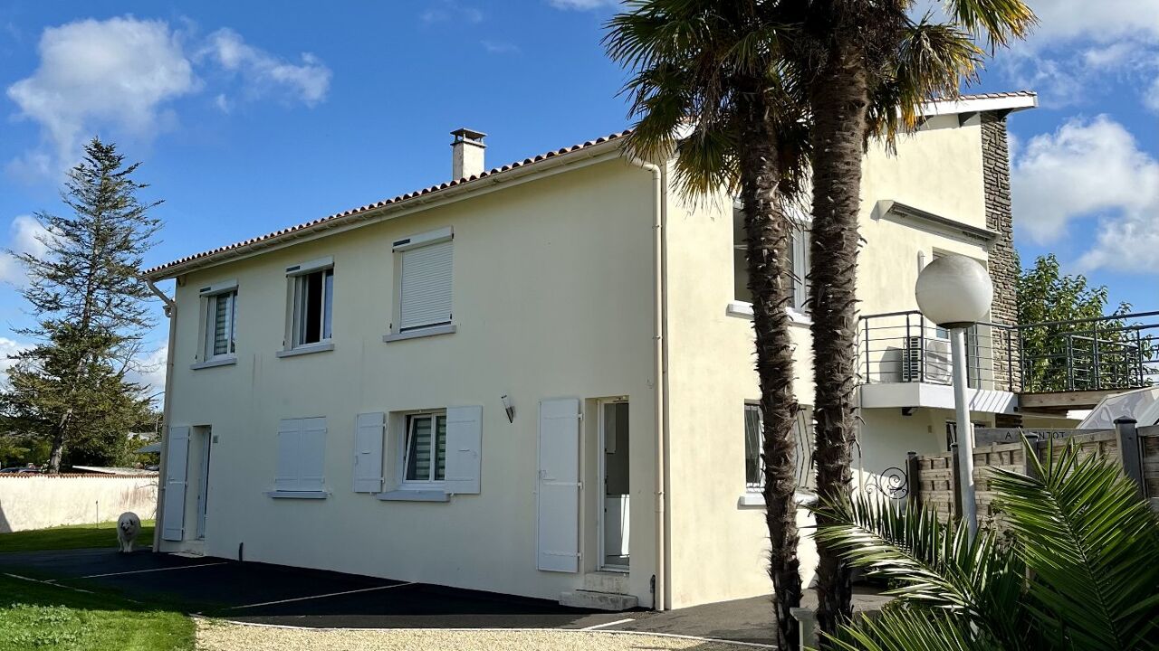 maison 10 pièces 195 m2 à vendre à Bourcefranc-le-Chapus (17560)