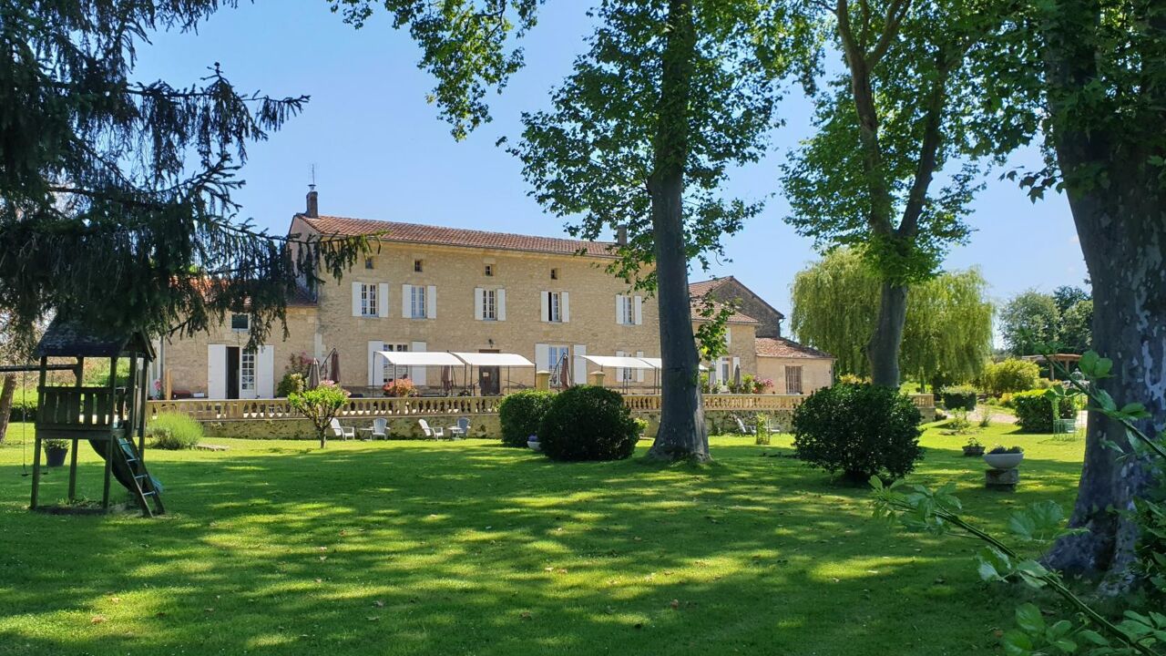 maison 17 pièces 580 m2 à vendre à Saint-Méard-de-Gurçon (24610)