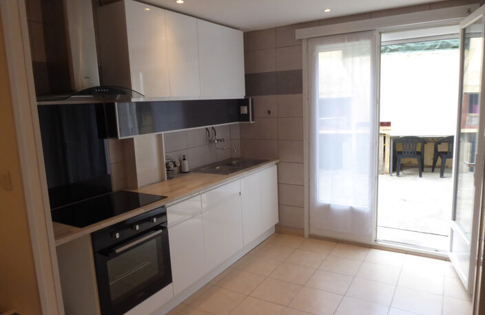 MAISON DE VILLE 3F PROCHE LAS COBAS — photo 5