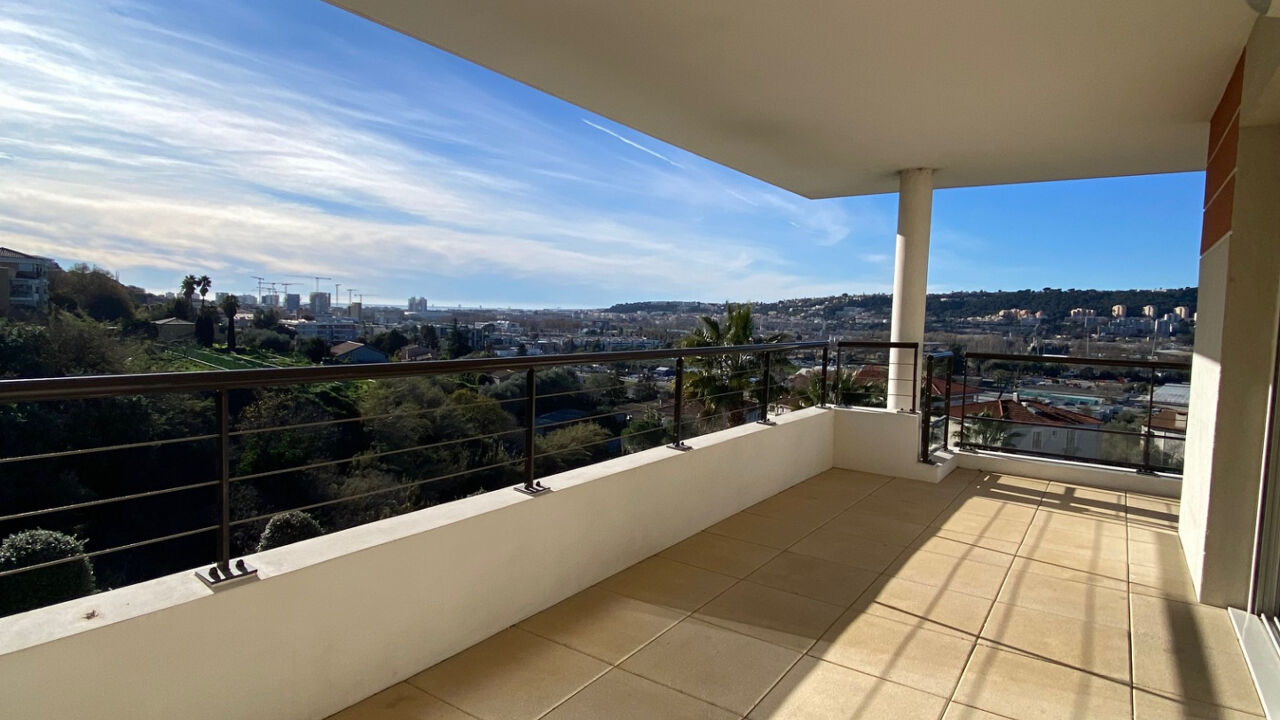 appartement 2 pièces 43 m2 à louer à Nice (06200)