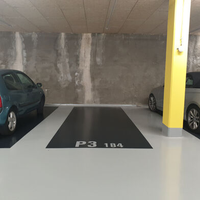 Parking 12 m²