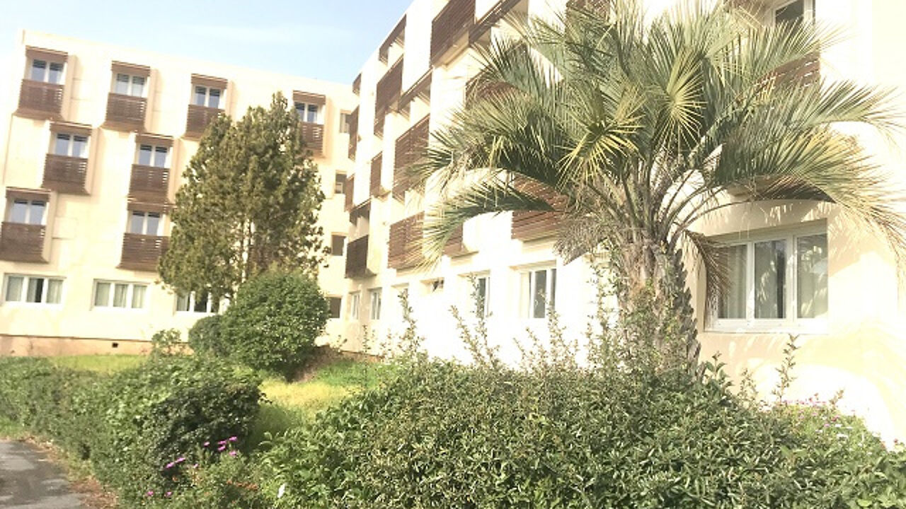 appartement 2 pièces 29 m2 à vendre à La Londe-les-Maures (83250)