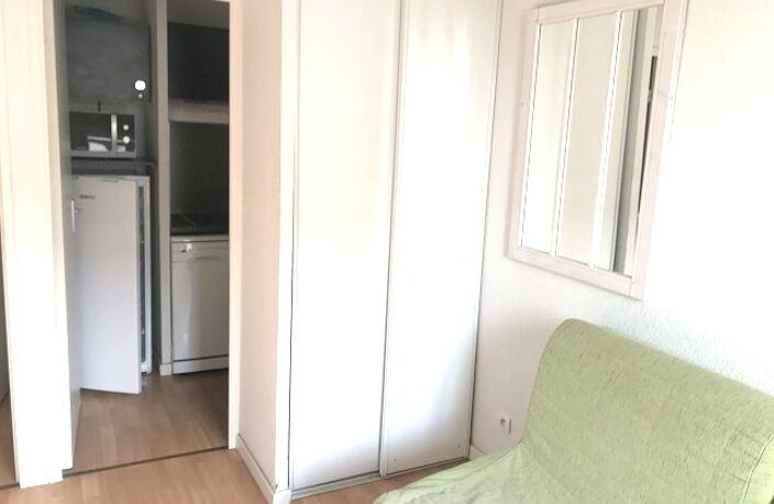 À La Londe-Les-Maures, appartement de 29.45m2 à vendre 80000€ — photo 2