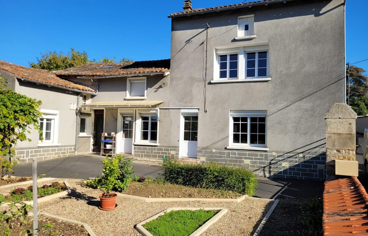 maison 4 pièces 121 m2 à vendre à Vouillé (86190)