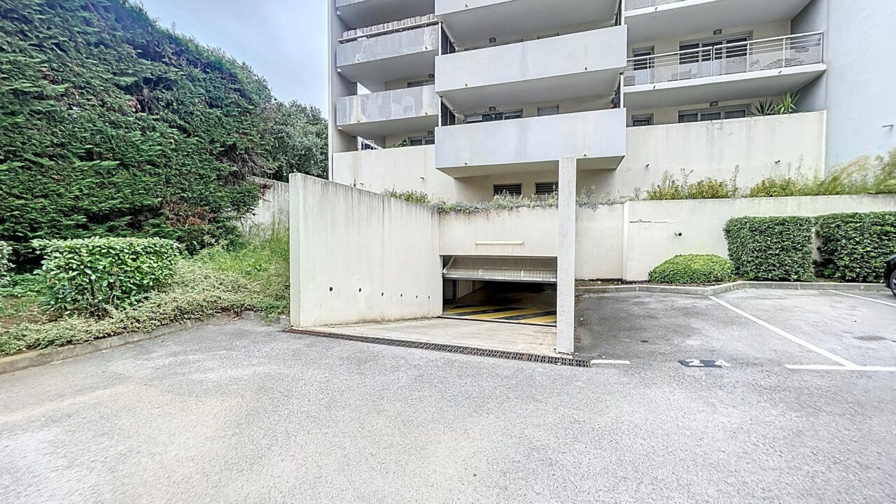 garage  pièces 17 m2 à vendre à Montpellier (34000)