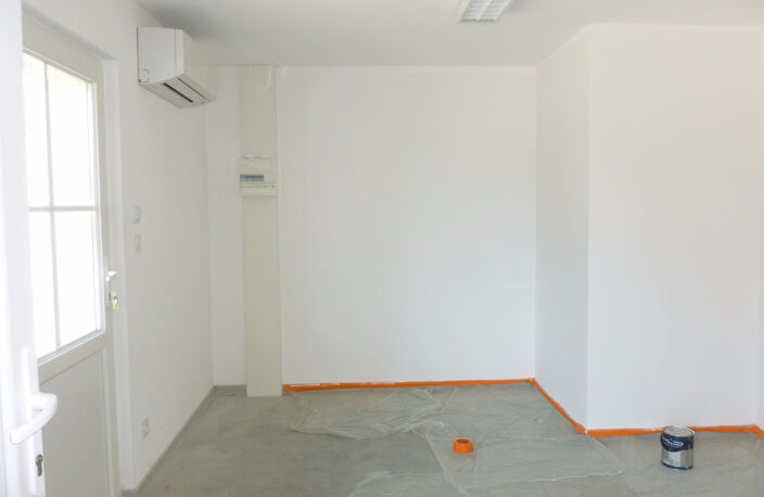 Entrepôt sécurisé avec bureau. — photo 4