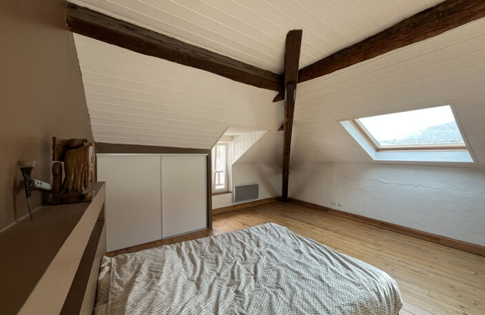 Loft mansardé de 160 m2 à découvrir à Saint-Étienne-de-Baïgorry. — photo 5