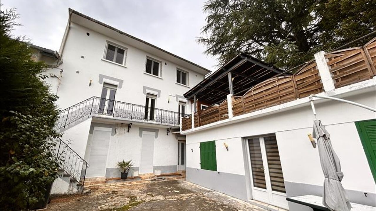 maison 7 pièces 151 m2 à vendre à Lourdes (65100)