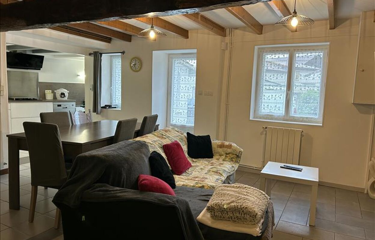 maison 3 pièces 86 m2 à vendre à Triac-Lautrait (16200)