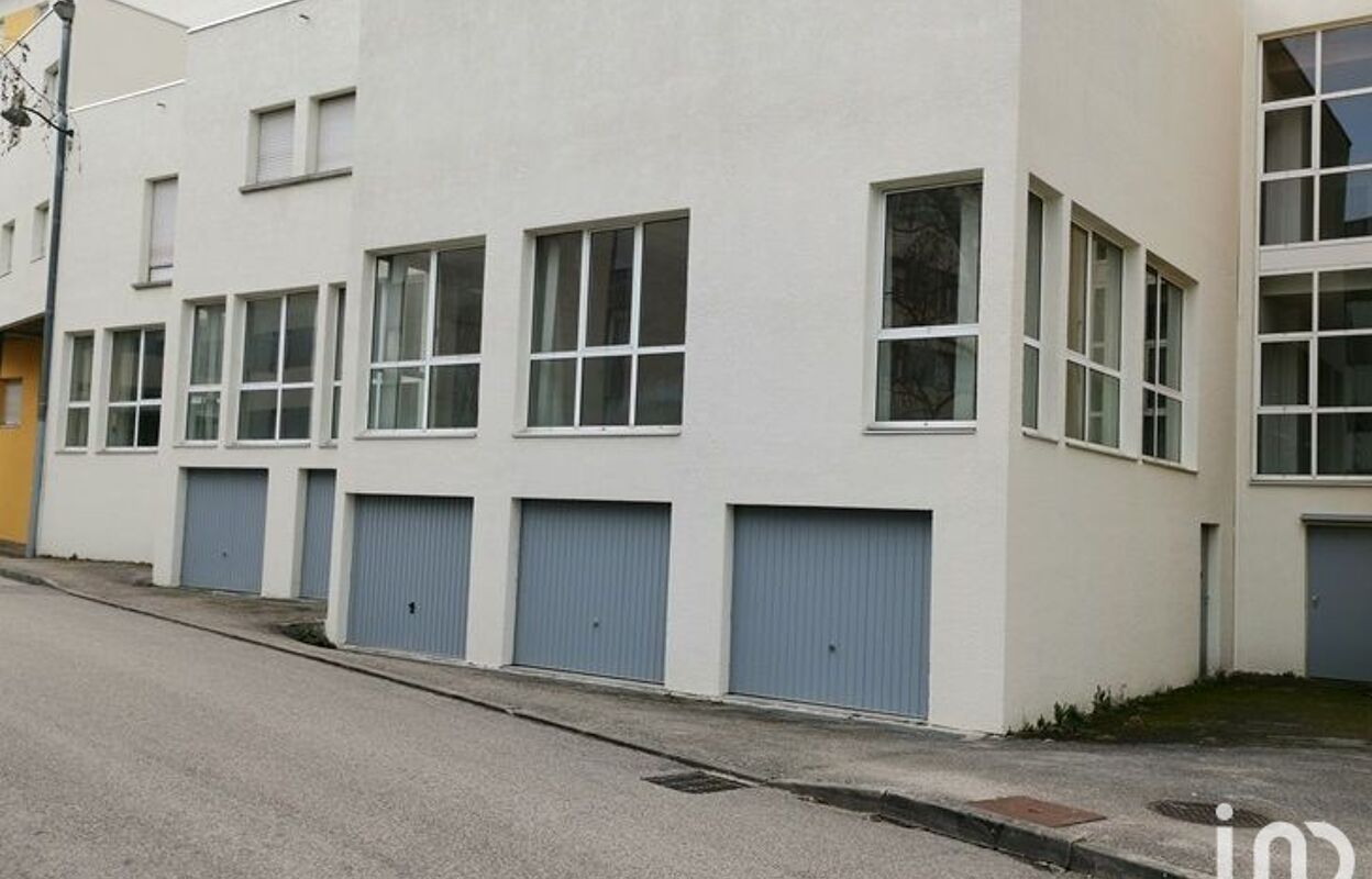 commerce  pièces 217 m2 à vendre à Belley (01300)