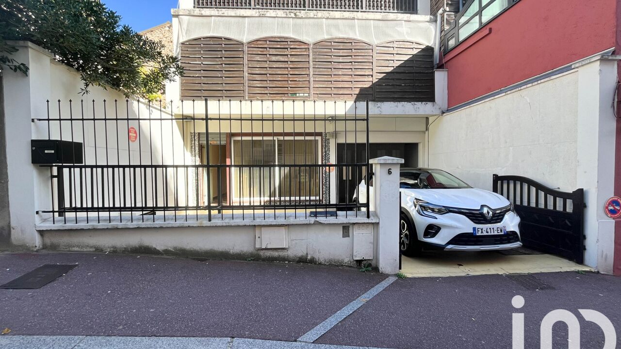 immeuble  pièces 270 m2 à vendre à Suresnes (92150)