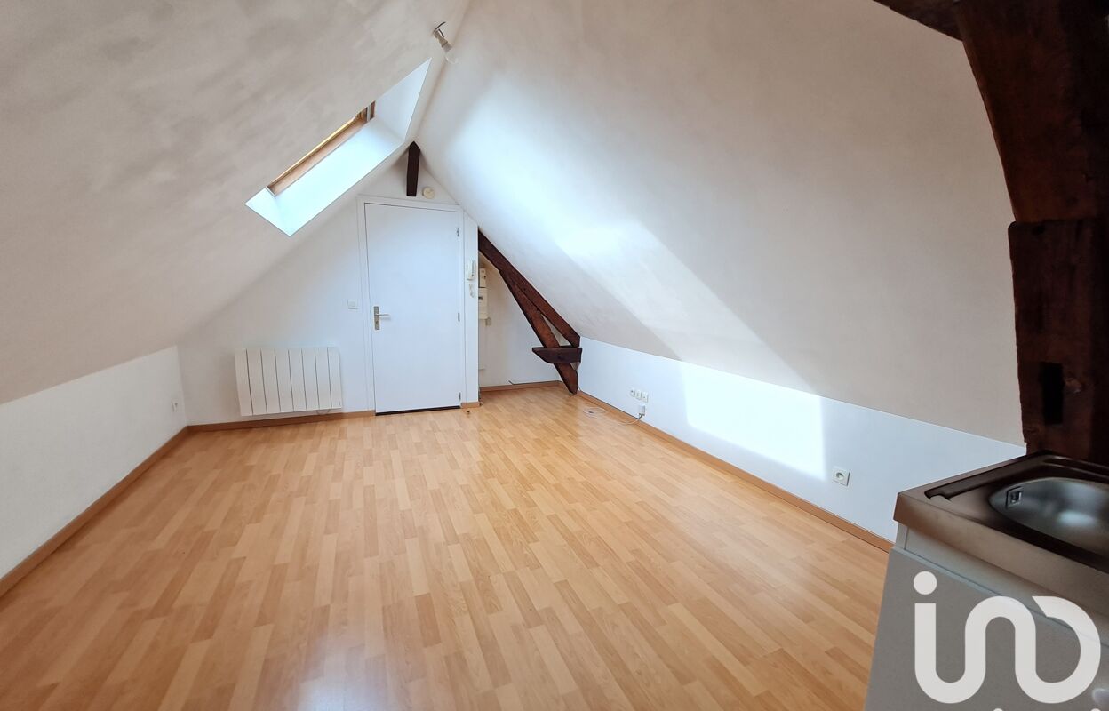 appartement 1 pièces 25 m2 à vendre à Corbeil-Essonnes (91100)