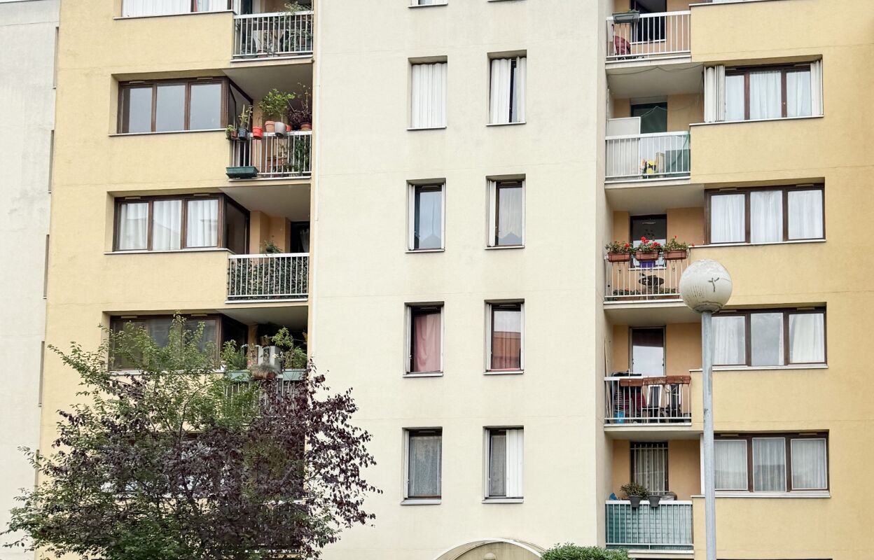 appartement 3 pièces 67 m2 à vendre à Bobigny (93000)