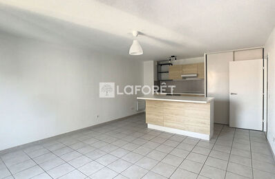 location appartement 795 € CC /mois à proximité de Marseille 7 (13007)