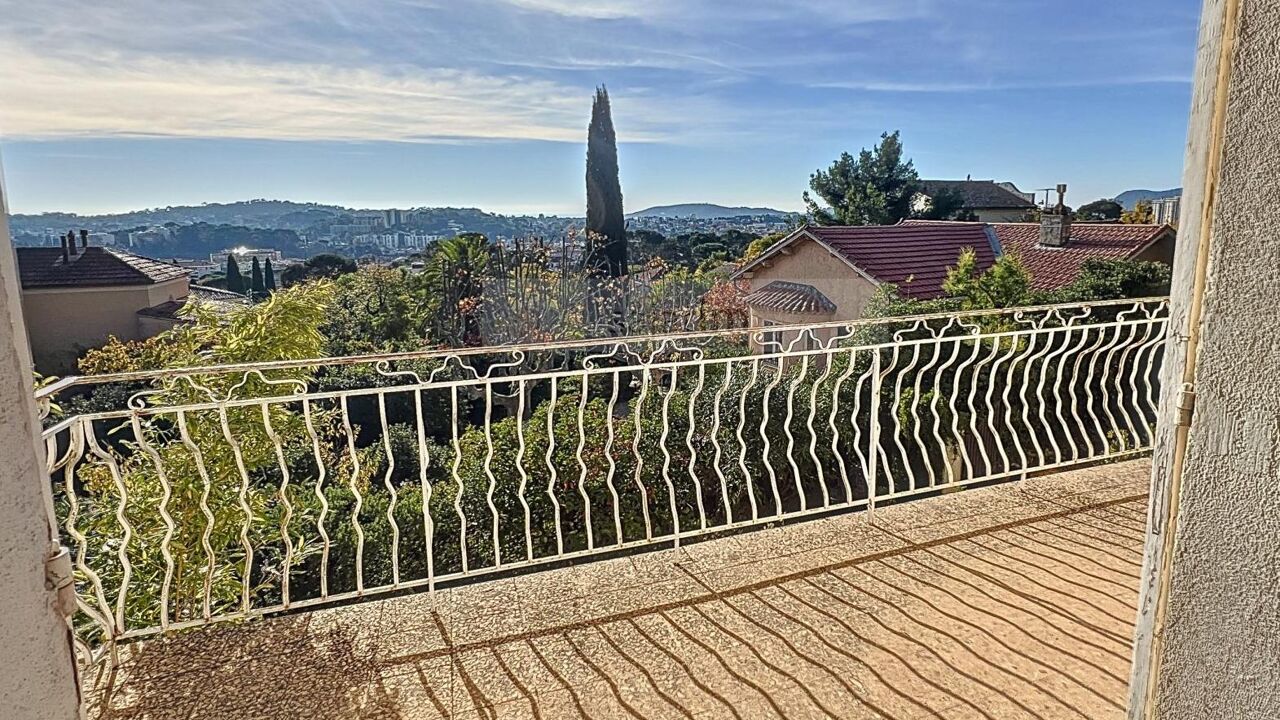 appartement 3 pièces 85 m2 à vendre à Toulon (83100)