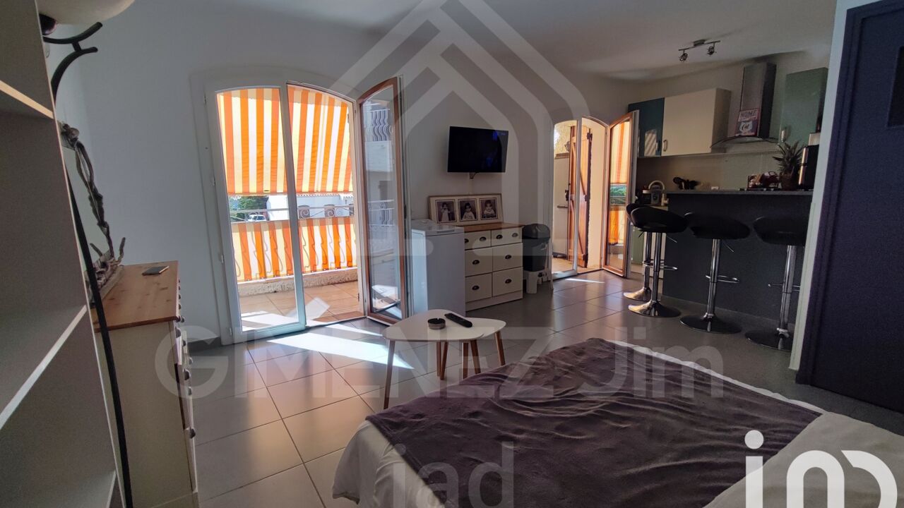 appartement 1 pièces 27 m2 à vendre à Saint-Cyr-sur-Mer (83270)