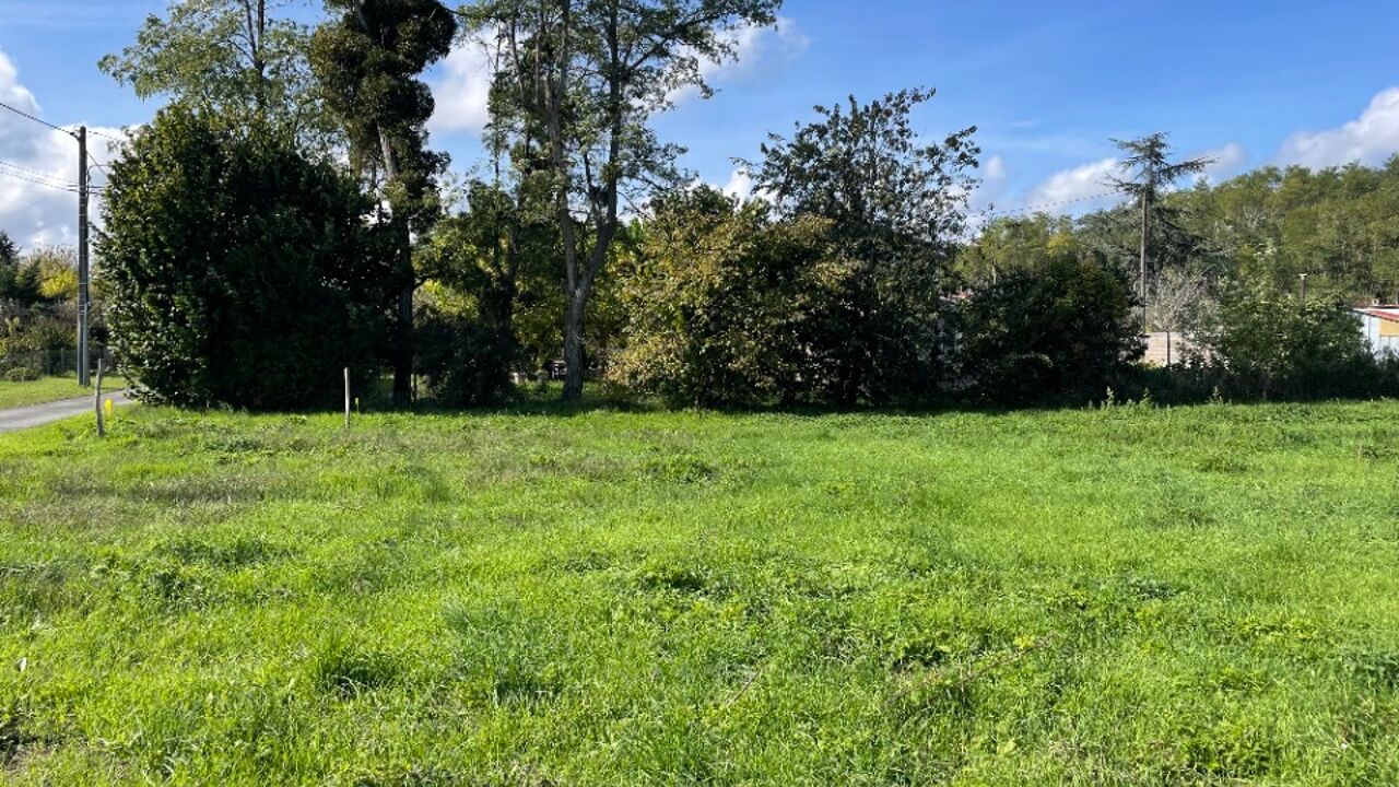 terrain  pièces 700 m2 à vendre à Landiras (33720)