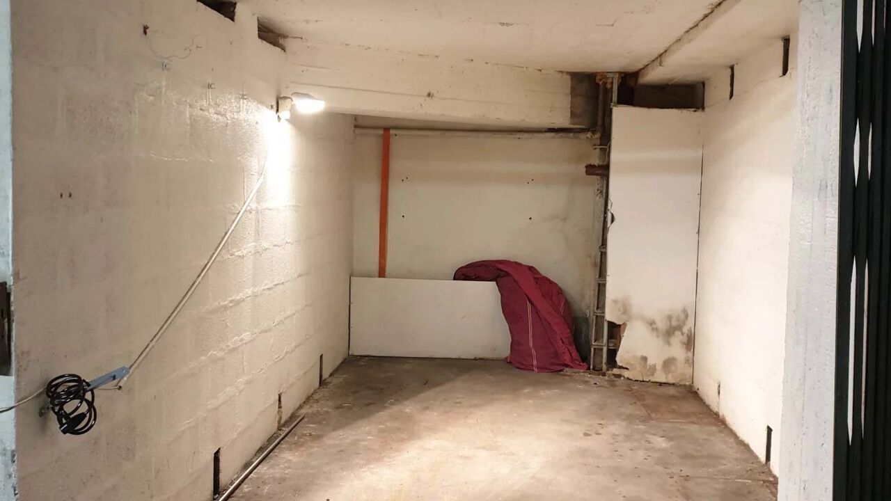 garage  pièces 12 m2 à vendre à Nice (06000)