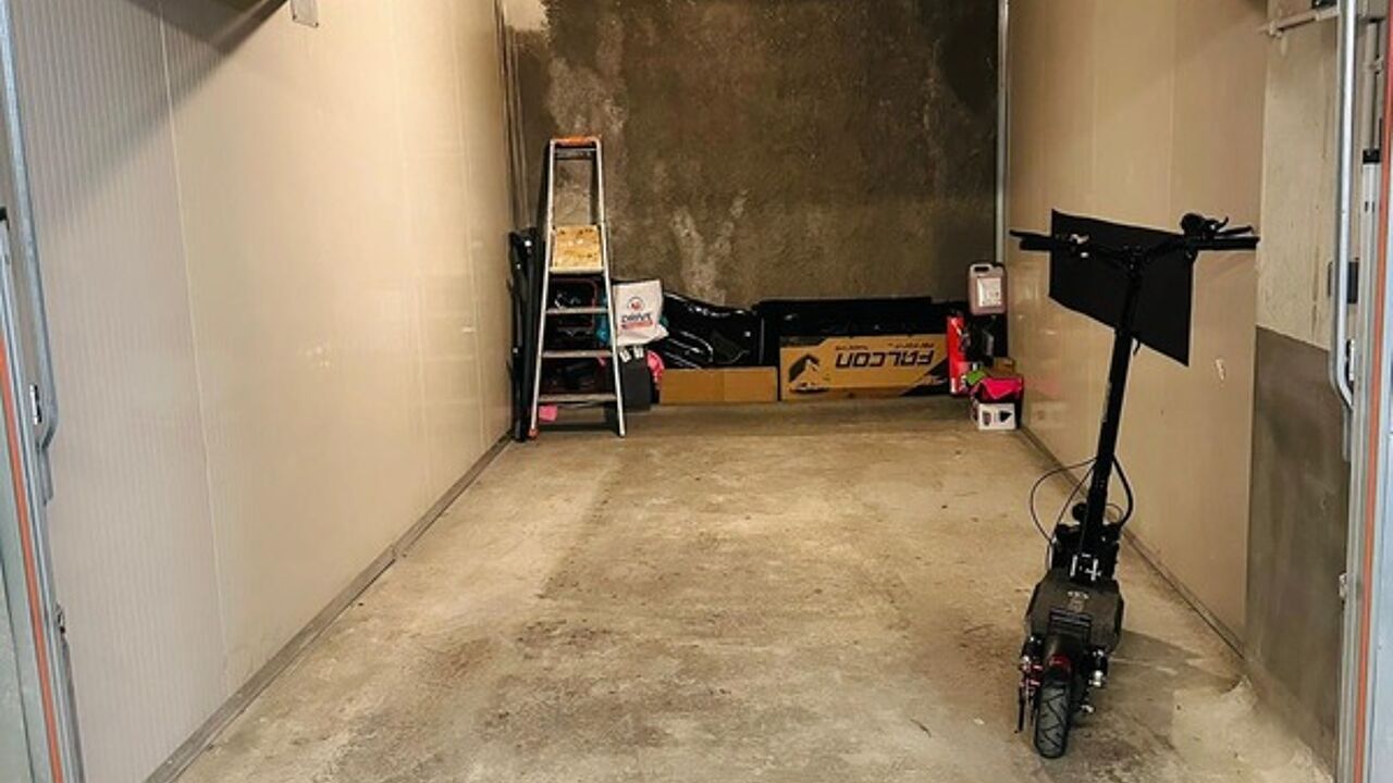 garage  pièces 12 m2 à vendre à Nice (06200)