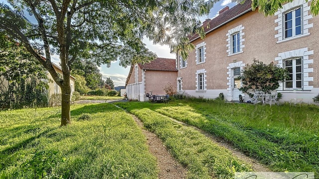 maison 7 pièces 224 m2 à vendre à Vaas (72500)