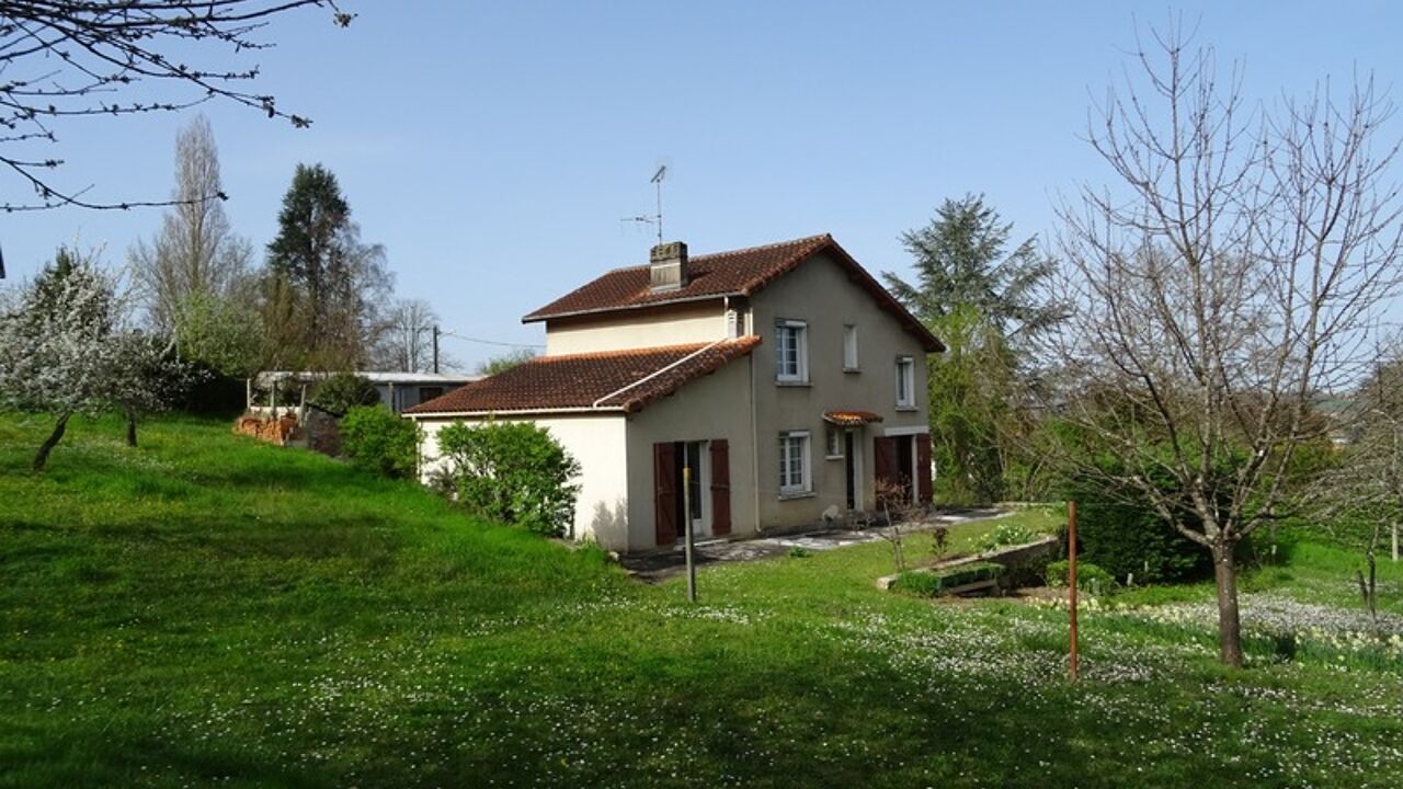 maison 6 pièces 117 m2 à vendre à Saint-Yrieix-sur-Charente (16710)