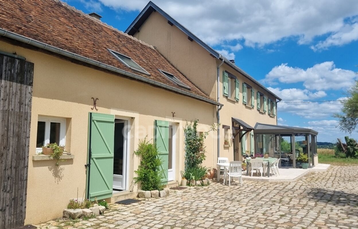 maison 7 pièces 217 m2 à vendre à Chaufour-Notre-Dame (72550)