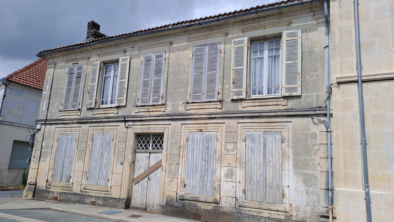 maison 3 pièces 200 m2 à vendre à Brizambourg (17770)