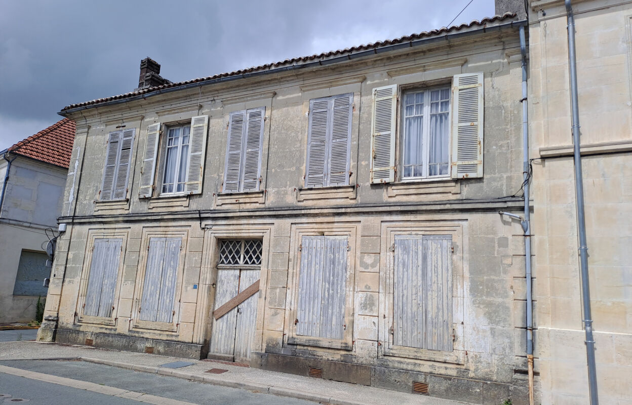 maison 3 pièces 200 m2 à vendre à Brizambourg (17770)