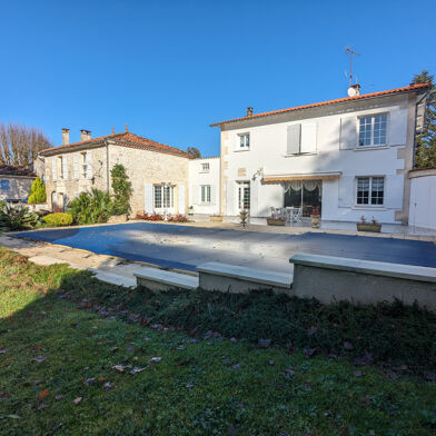 Maison 7 pièces 249 m²